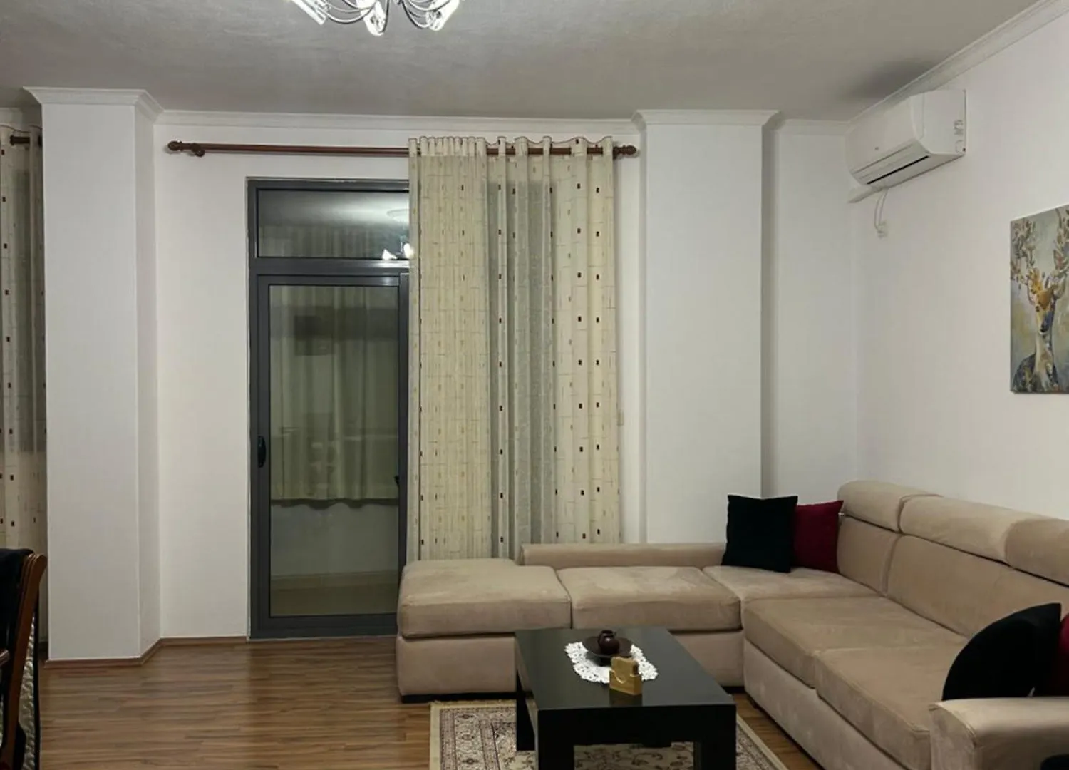 J & Nilson'S Apartment In Shkodra Center 0*, Shkodër