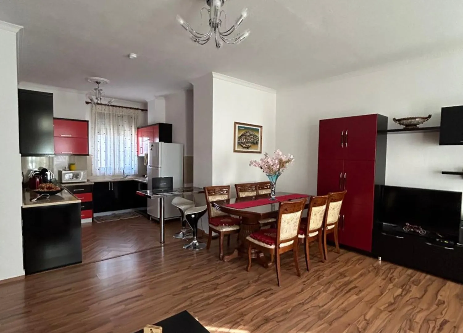 J & Nilson'S Apartment In Shkodra Center